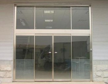 不銹鋼玻璃自動感應門 不銹鋼玻璃自動感應門